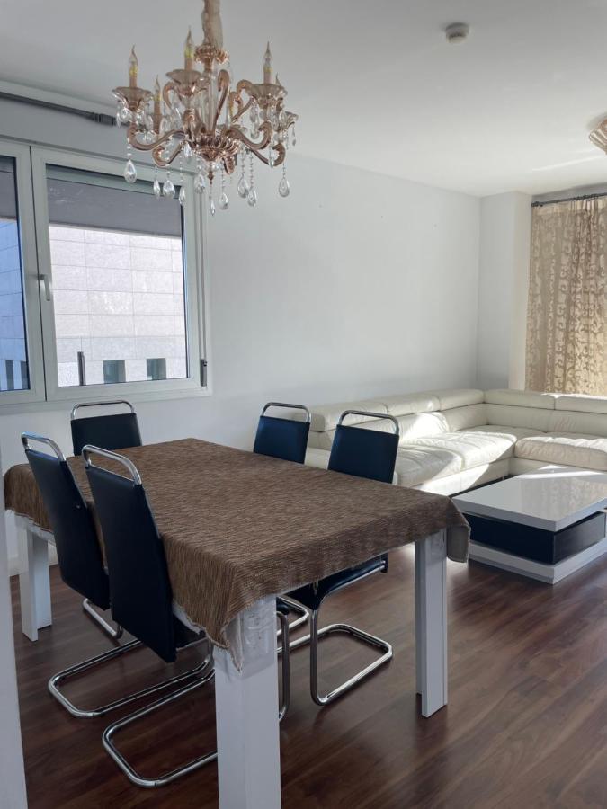 Fira De Barcelona City View Apartment With Garage Parking L'Hospitalet de Llobregat Eksteriør bilde