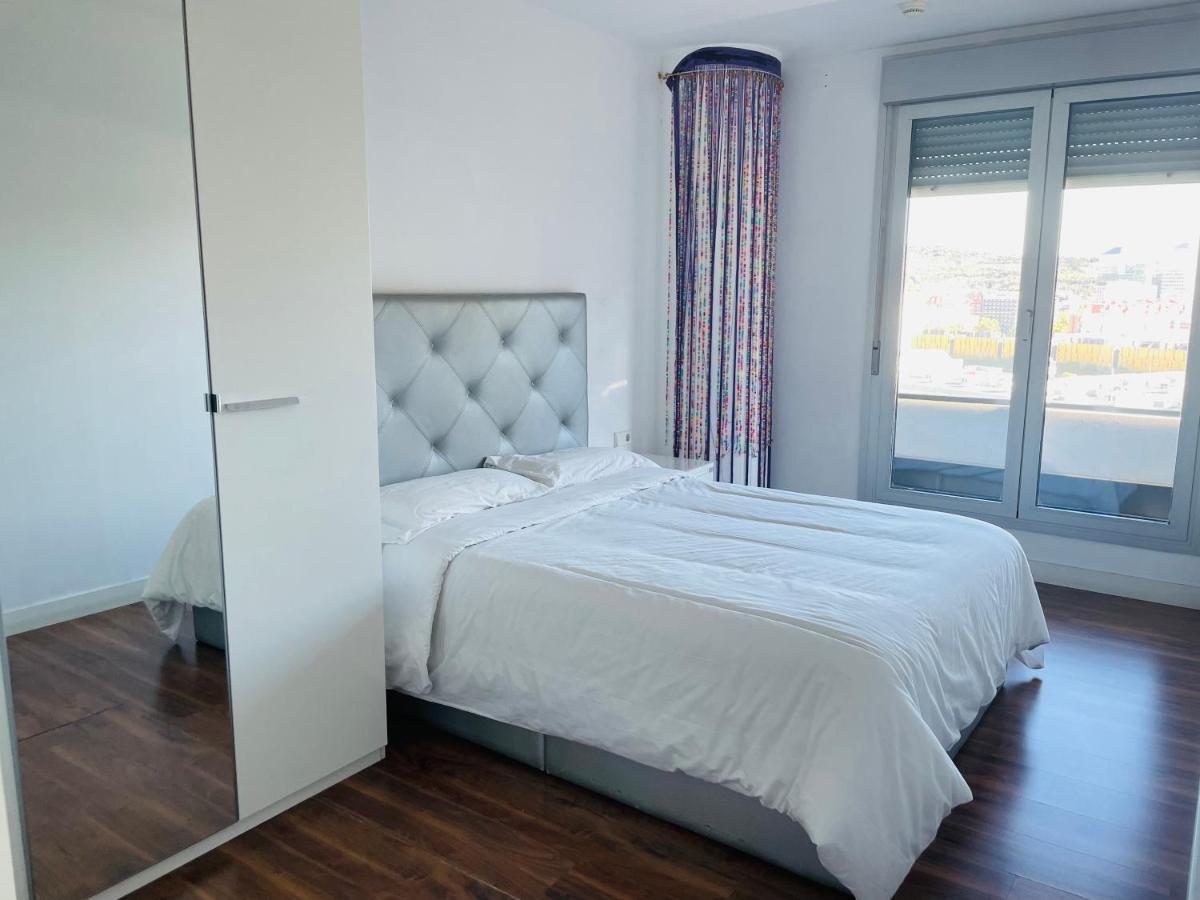 Fira De Barcelona City View Apartment With Garage Parking L'Hospitalet de Llobregat Eksteriør bilde