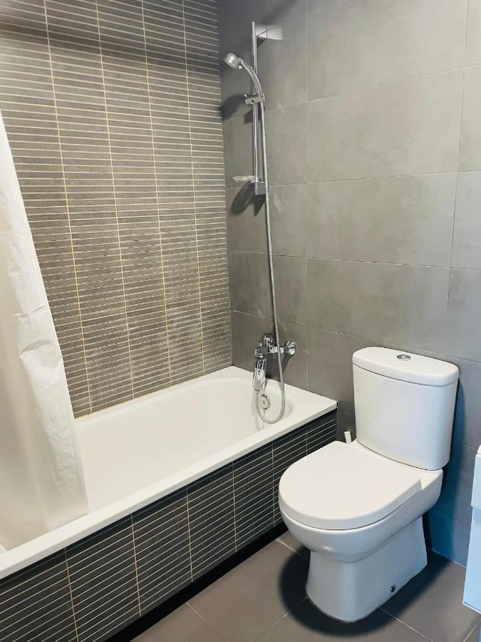 Fira De Barcelona City View Apartment With Garage Parking L'Hospitalet de Llobregat Eksteriør bilde