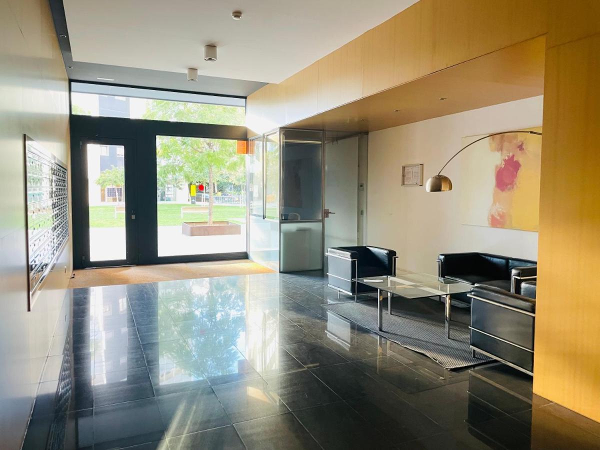 Fira De Barcelona City View Apartment With Garage Parking L'Hospitalet de Llobregat Eksteriør bilde