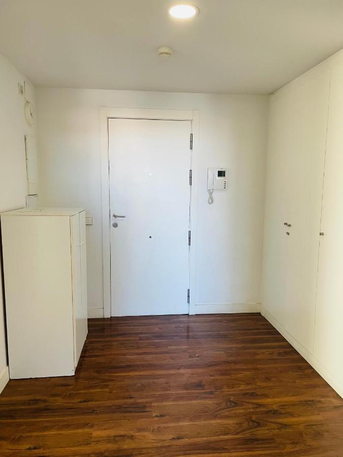 Fira De Barcelona City View Apartment With Garage Parking L'Hospitalet de Llobregat Eksteriør bilde